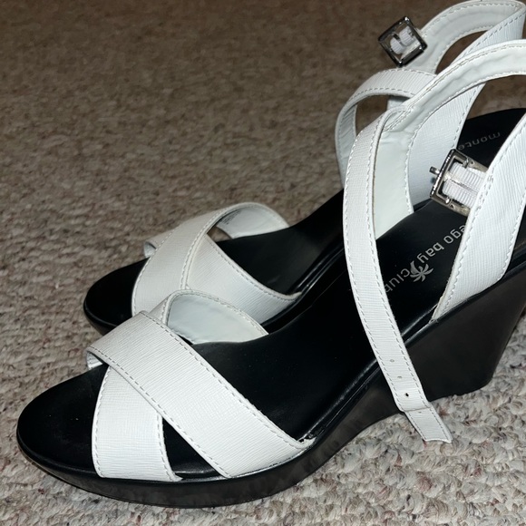 Black and white never worn before heels - Picture 2 of 3